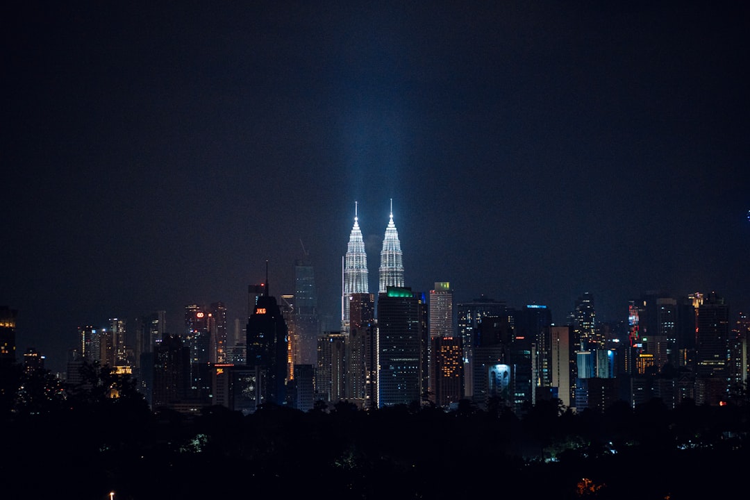 Тур в Куала-Лумпур: доступный отдых в Малайзии